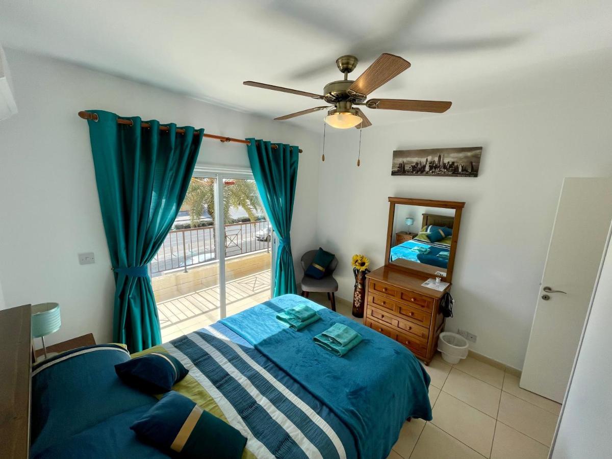 109 Queens Gardens, Paphos Apartment Exterior photo